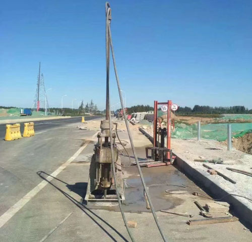 宝清公路高聚物注浆加固
